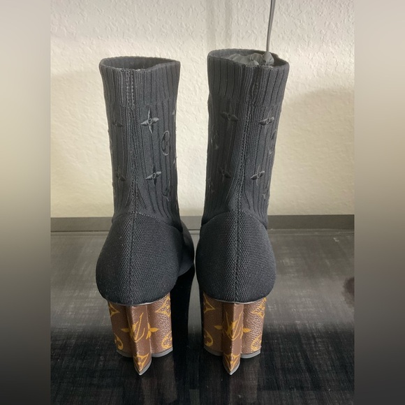 Louis Vuitton women black Silhouette Ankle Boot size 38.5 - Picture 7 of 14
